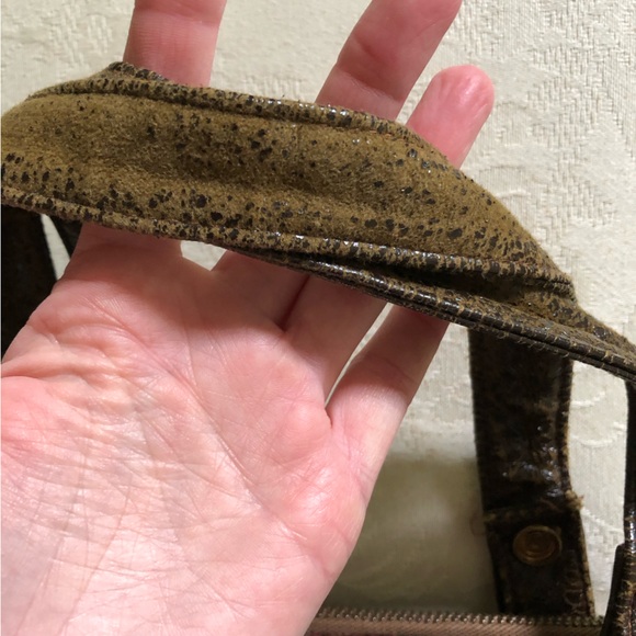 Vintage Spanish Carpet Bag - Picture 6 of 11